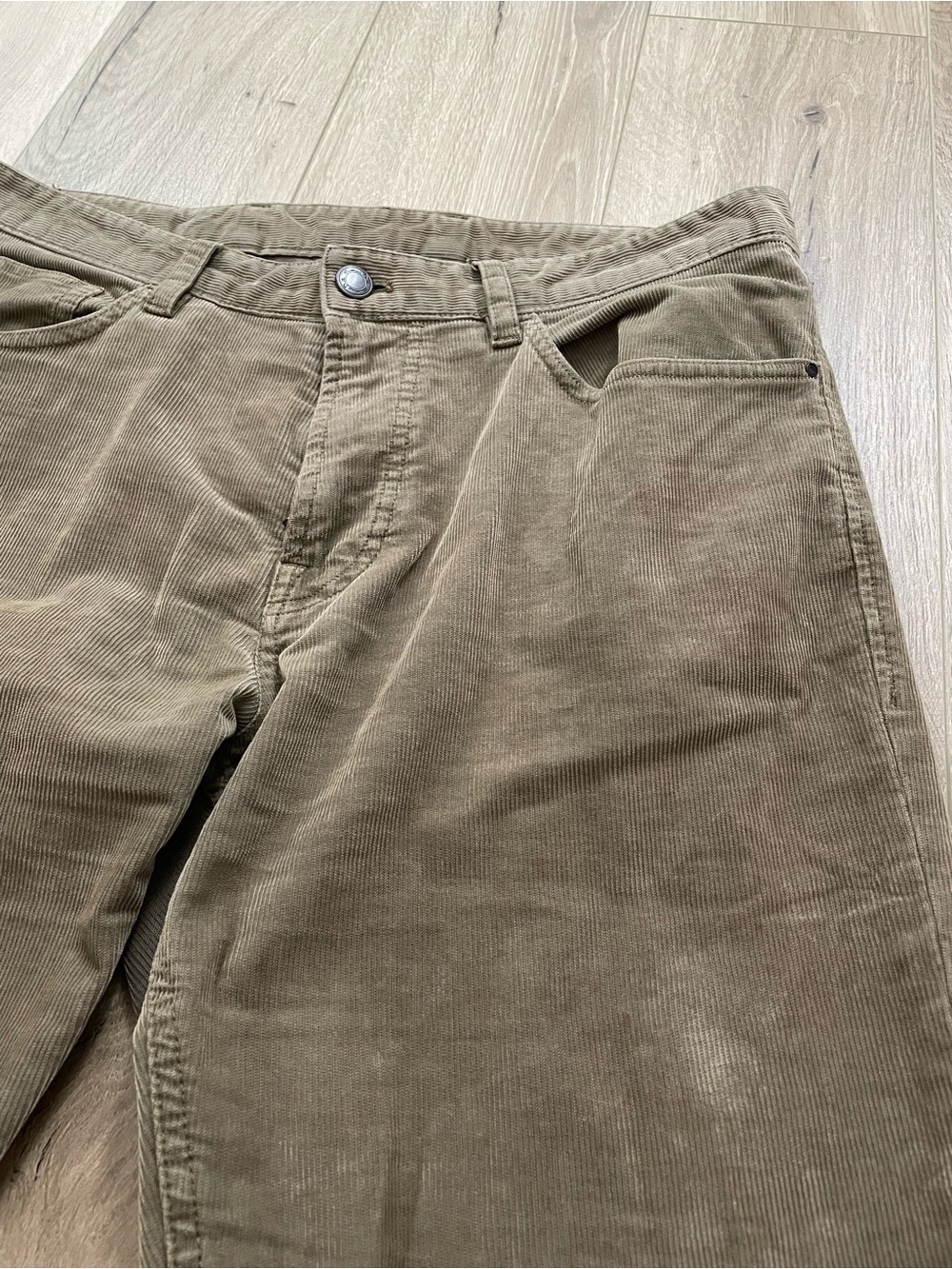 Massimo Dutti tapered fit corduroy pants 32” good condition Zara - Picture 2 of 5
